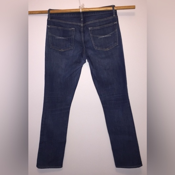 Gap 1969 Women's Real‎ Straight Jeans Low Rise Dark wash size 28/6a #412 - Picture 2 of 6